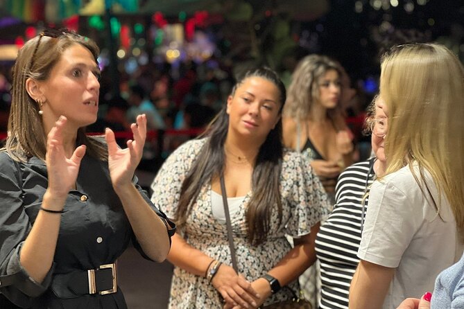 Milan: Sunset Navigli Food & Drinks Tour by Do Eat Better - Stop 1 in Navigli: tagliere, cured meats, and canal atmosphere