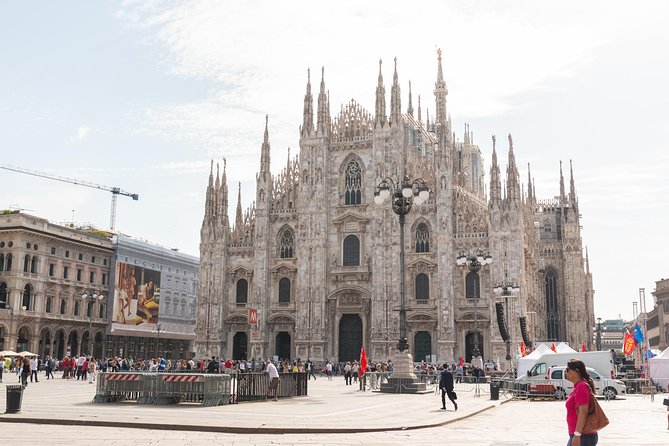 Milan Super Saver: Skip-the-Line Duomo and Rooftop Guided Tour - Skip-the-Line Duomo Entry That Actually Saves Time