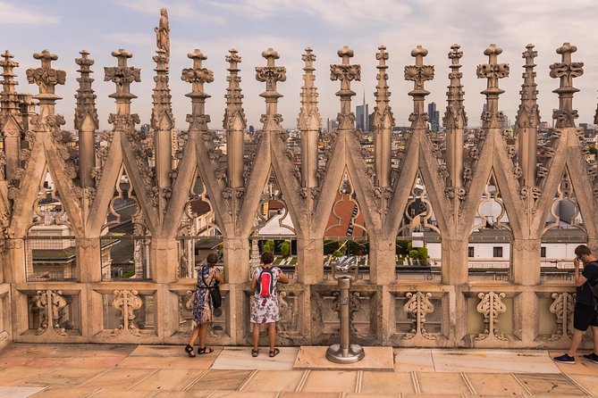 Milan Super Saver: Skip-the-line Duomo and Rooftop Tour - Skip-the-line, rooftop-ready: how the Duomo plan saves your time