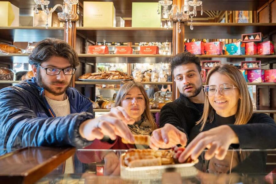 Milan: Sweet Delights Patisserie Tour - Milan’s Sweet Route: Brera, Scala, Cordusio, and a Duomo Finish