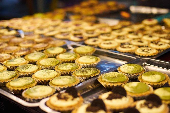 Milan: Sweet Delights Patisserie Tour by Do Eat Better - Stop 4: Piazza Mercanti for mignon pastries, little works of dessert art