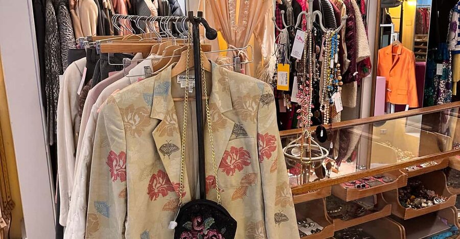 Milan: The Ultimate Vintage Shopping Guide - Pricing and Value: Is $8 Per Person Worth It?