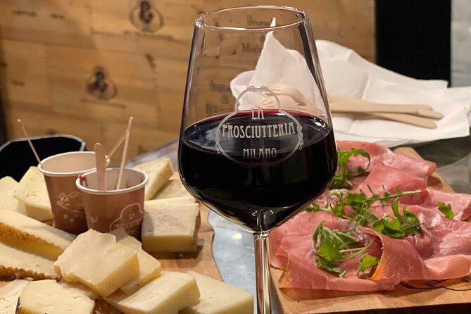 Milan to Taste- 2.5 hours Walking Tour - Timing, mobile ticket, and walking logistics that actually matter