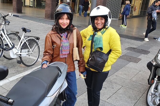Milan Vespa Adventure: Private Tour for Couples and Friends - Stop 2: Arco della Pace for peace symbolism and a fast photo stop