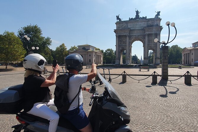 Milan Vespa Adventure: Private Tour for Couples and Friends - Where you start at Piazza del Duomo and how the timing feels