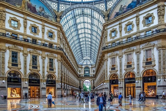 Milan Walking Tour: Explore Top Sights & Hidden Gems - Cavalli e Nastri and Castello Sforzesco: style meets fortress museums