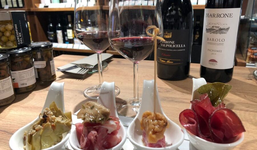 Milan Wine Tasting Aperitivo - The venue reality: Autentico Milano and the café-adjacent storefront feel