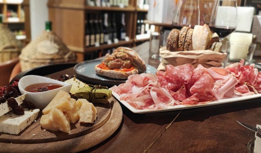 Milan Wine Tasting Aperitivo - How to make the most of your four-glass flight