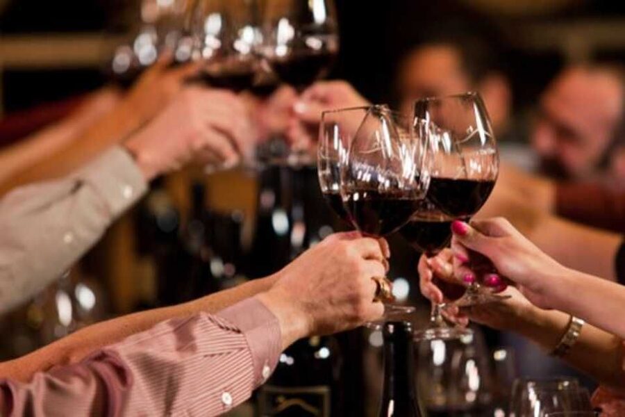 Milan: Wine Tasting with an Italian Sommelier - The 3-wine flight: what you actually get to learn