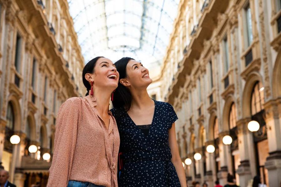 Milano: Highlights Private Tour, Duomo, Castle & Gelato - Teatro alla Scala and the Milan mix of opera and street-level details