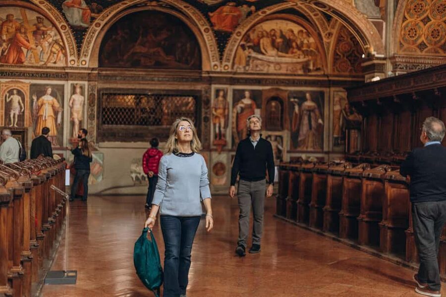 Milano: Highlights Private Tour, Duomo, Castle & Gelato - Price and logistics for a 2 to 3 hour private tour