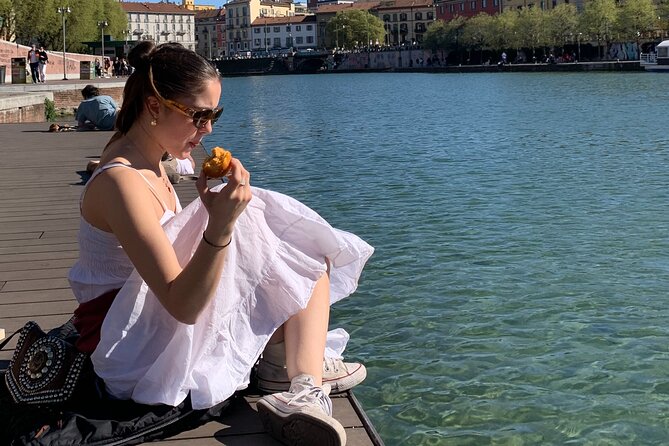 NO DIET CLUB - Best Food Tour in Milan ! - How the food connects to Milan sights like Colonne di San Lorenzo and Santa Maria Delle Grazie