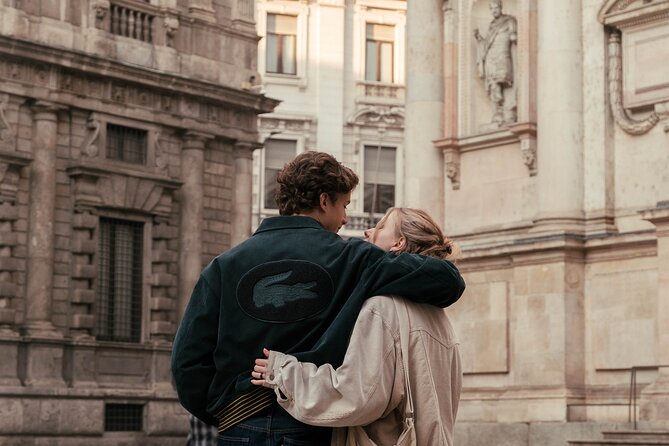 One hour of photo shooting in the center of Milan - Meeting at Piazza del Duomo and Getting Your Bearings Fast