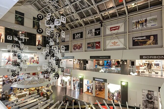 Outlet Serravalle o FoxTown Con Autista Privato Da Milano - How the 9:30 Pickup Day Flows, From Bags to Brand Decisions