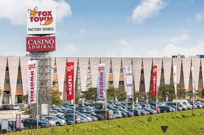 Outlet Serravalle o FoxTown Con Autista Privato Da Milano