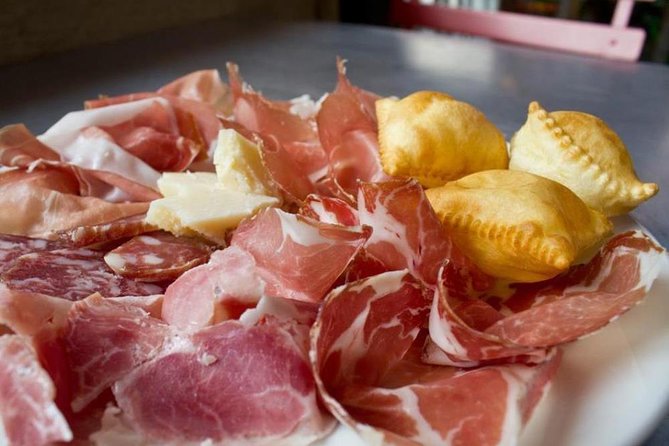 Private Milan Food Walking Tour of Brera - Stop-by-Stop, in Real Life: How the Six Tastings Usually Play Out