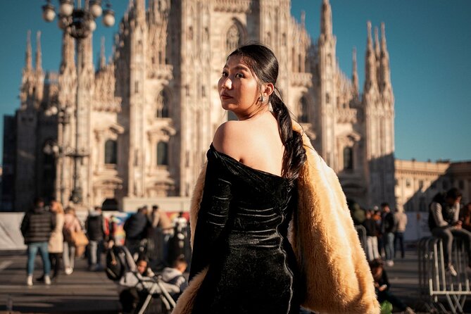 Private Professional Photoshoot at Milan Duomo - Value and price: when $100.82 per group makes sense