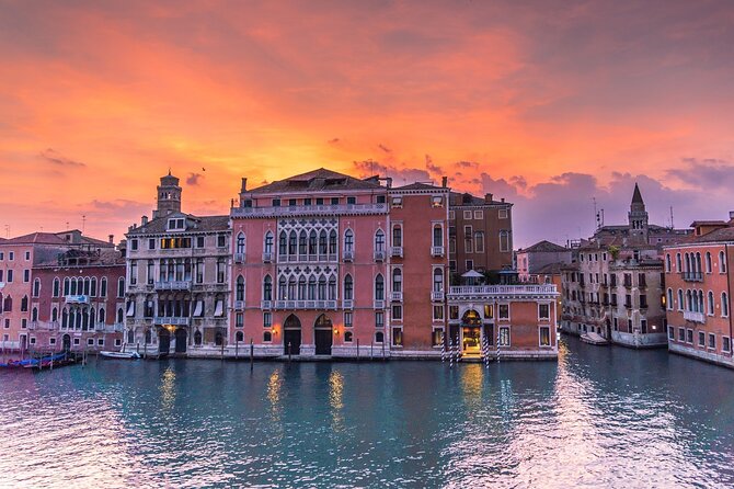 Private Transfer from Milan to Venice with a 2h Stop in Verona - Stop 1: Verona’s Piazza delle Erbe for 2 hours
