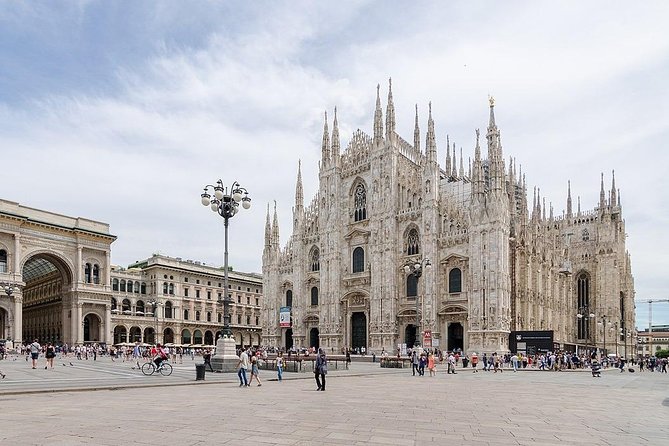 Private Transfer: Milan Airport MXP to Lake Como by Luxury Van - Luggage, Doors, and Small Moves That Save Energy