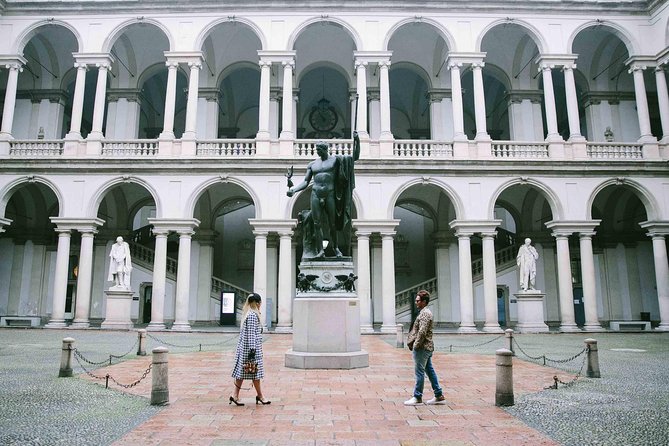 Private Vacation Photography Session with Local Photographer in Milan - Price and Value: $325 for a Small Group in Milan