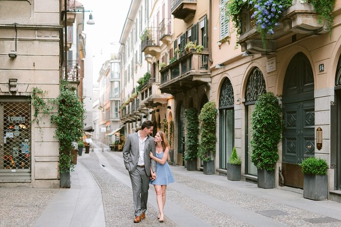 Private Vacation Photography Session with Local Photographer in Milan - Photo Delivery: Online Gallery, 5-Day Turnaround, and Photo Count