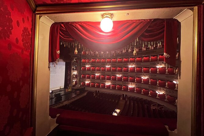 Skip the line La Scala Theatre Guided Tour Experience - Who this tour suits, and who should adjust expectations
