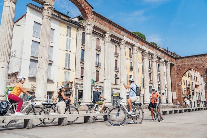 Small-group Milan Highlights e-Bike Tour - Castello Sforzesco, Darsena, and the Roman echo at San Lorenzo