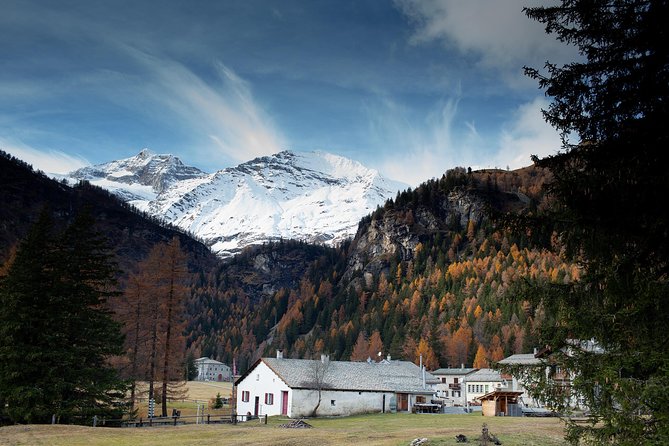 Swiss Alps Bernina Red Train and St.Moritz Tour from Milan - The Coach Ride Up: Timing, Comfort, and First Photo Chances