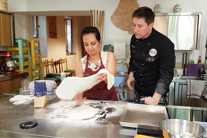 The Art of Making Pizza-Cooking Class in Unique Location with Italian Pizzachef - Where the Hands-On Teaching Continues After You Leave