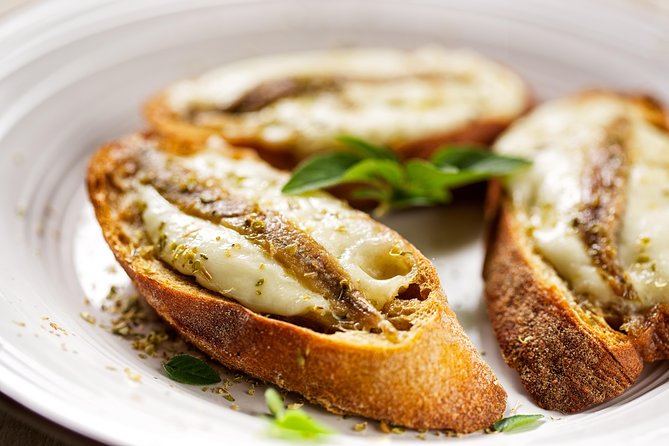 The art of the Italian Aperitivo with a local: Learn & Enjoy in Milan - How to Make the Most of the Experience (A Few No-Stress Tips)