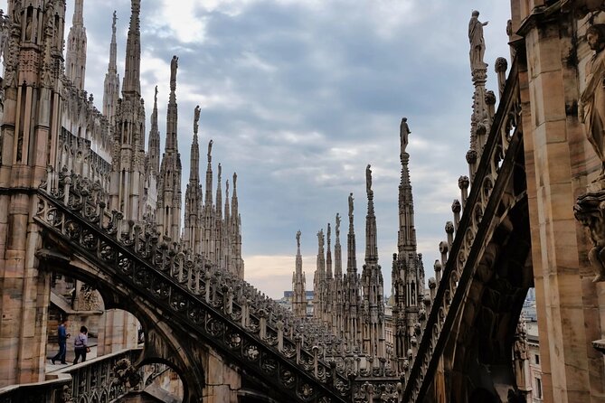 The Duomo of Milan's hidden treasures, SMALL GROUP - Meeting point and timing: getting the most out of your 10:00 am start