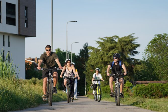 The Milan you don't expect, bike tour with picnic on the lake - Practical Tips for a Smooth Milan Park Day