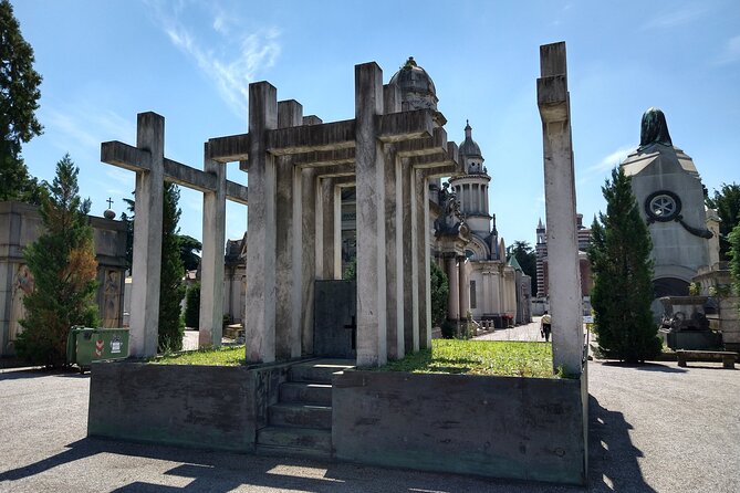 The Monumental Cemetery of Milan guided experience - Meeting at Piazzale Cimitero Monumentale and what the 90 minutes cover