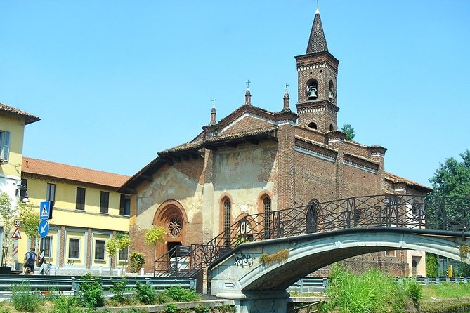 Unexpected Milan between canals, marbles and fresh fish - Naviglio Grande: from medieval navigation to a modern nightlife corridor