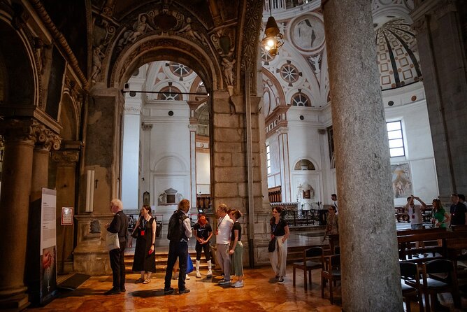 Unveil the Masterpiece: Guided Tour of Da Vinci's Last Supper - Rules, restrictions, and what they mean for your comfort
