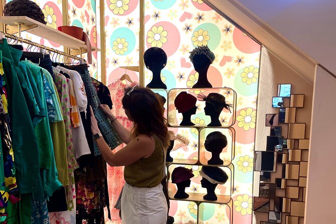 Vintage Shopping Tour in Milan - Meeting at Via Edmondo de Amicis, ending in Brera