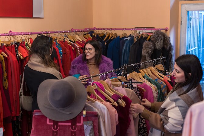 Vintage Shopping Tour in Milan - Vintage shopping on Via Edmondo de Amicis and Via Gian Giacomo Mora