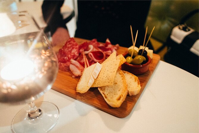 Wine Class and Tasting in Milan - Semi Private tour - Who this Milan wine class is best for